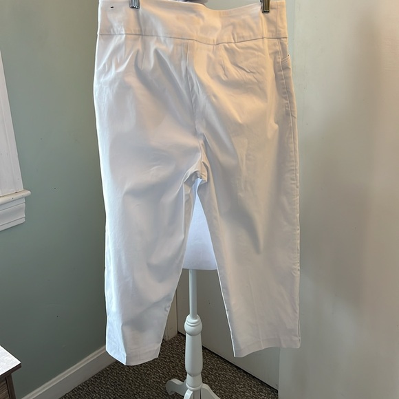 NWT White Cropped Pants by JNY - Picture 2 of 6